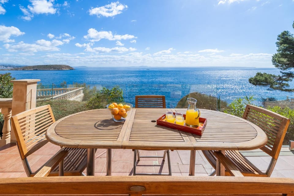 Villa Cala Vinyes Villa in Serra de Tramuntana