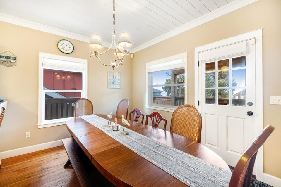 Blue Anchors House in Roads End