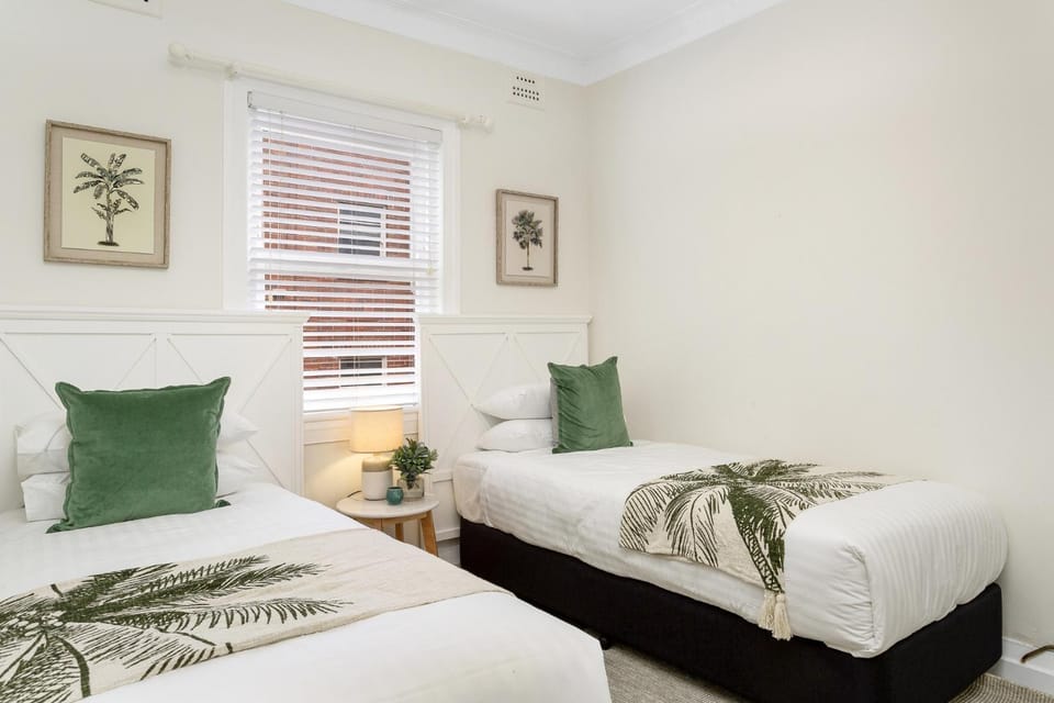 Spacious 2-Bed Apartment in the heart of Manly Apartment in Manly