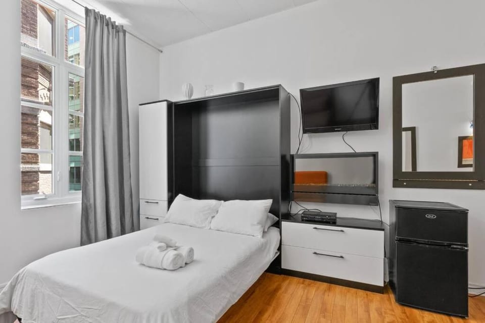 Bed, TV and multimedia