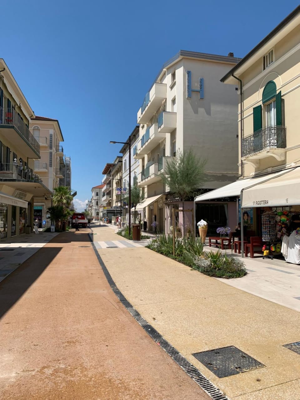 Day, Neighbourhood, Street view
