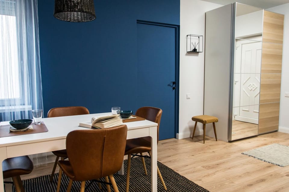 Dining area, wardrobe