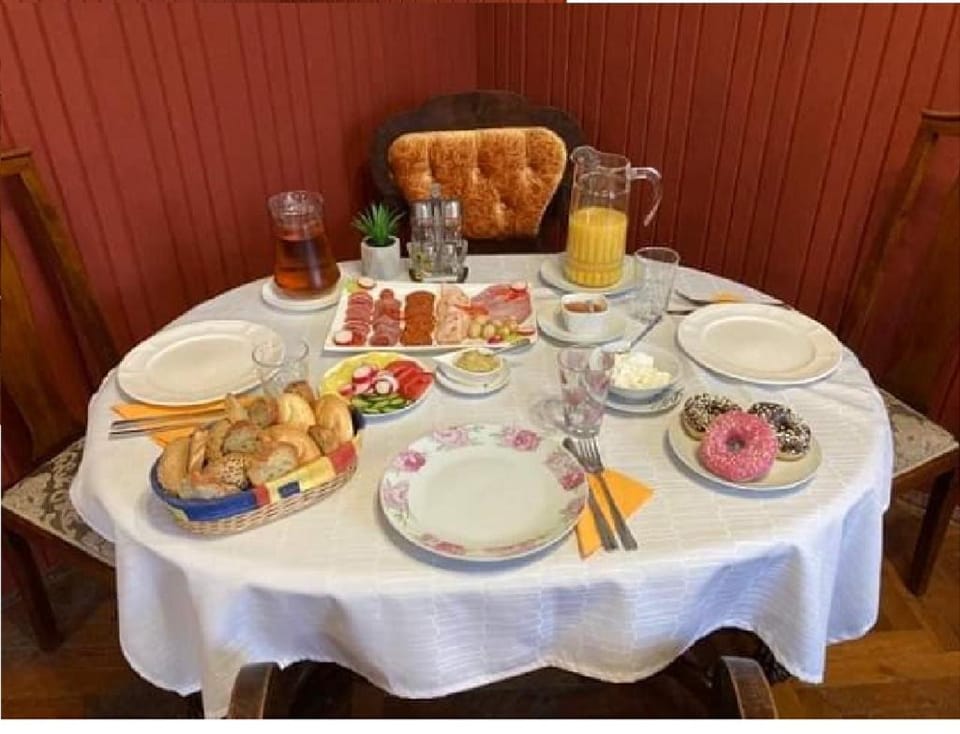 Food and drinks, Breakfast
