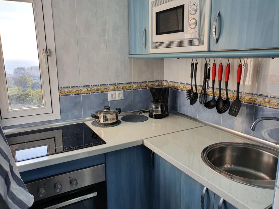 BBQ facilities, Coffee/tea facilities, Kitchen or kitchenette, minibar, pet friendly, stove