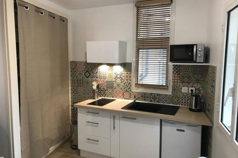 Quiet Studio For 2 Near Palais Des Papes Apartment in Avignon