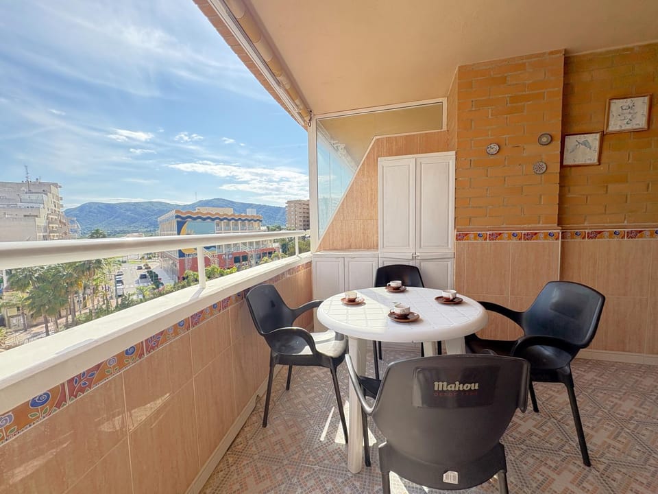 Balcony/Terrace, Mountain view