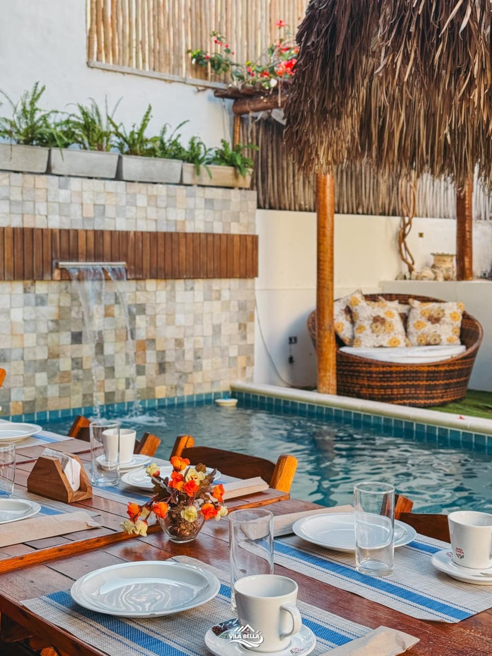 Food, Pool view