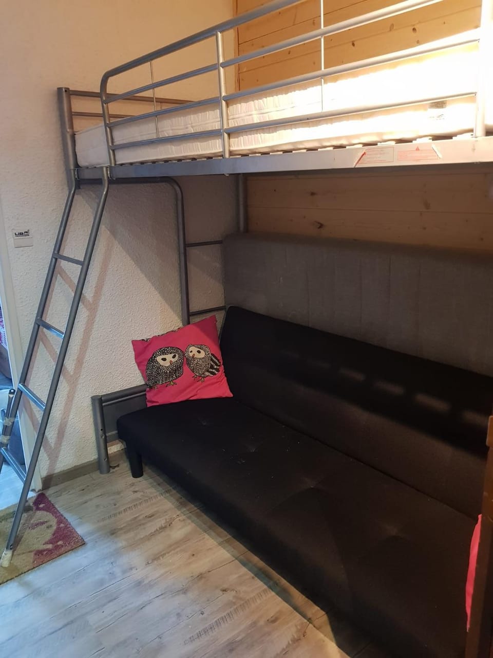 bunk bed