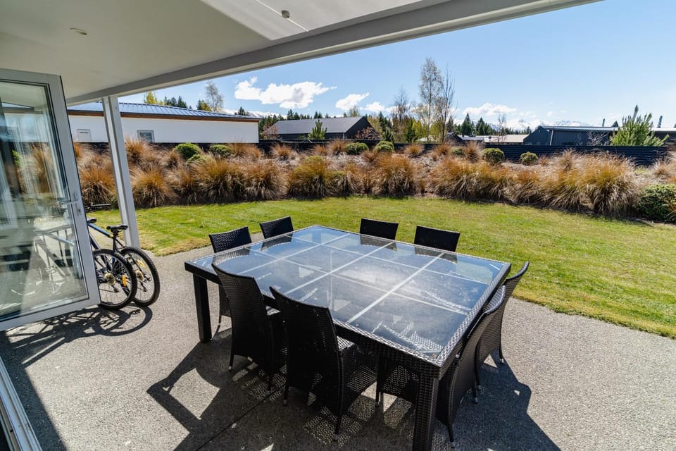 Mountain Vista Retreat - Apartment 2 House in Twizel