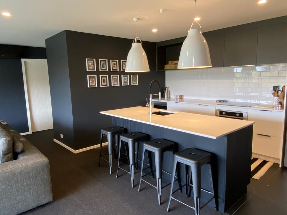 Mountain Vista Retreat - Apartment 2 House in Twizel
