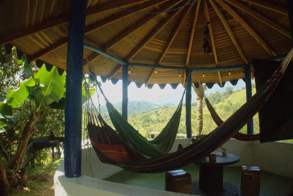 Casa Horizontes House in Antioquia