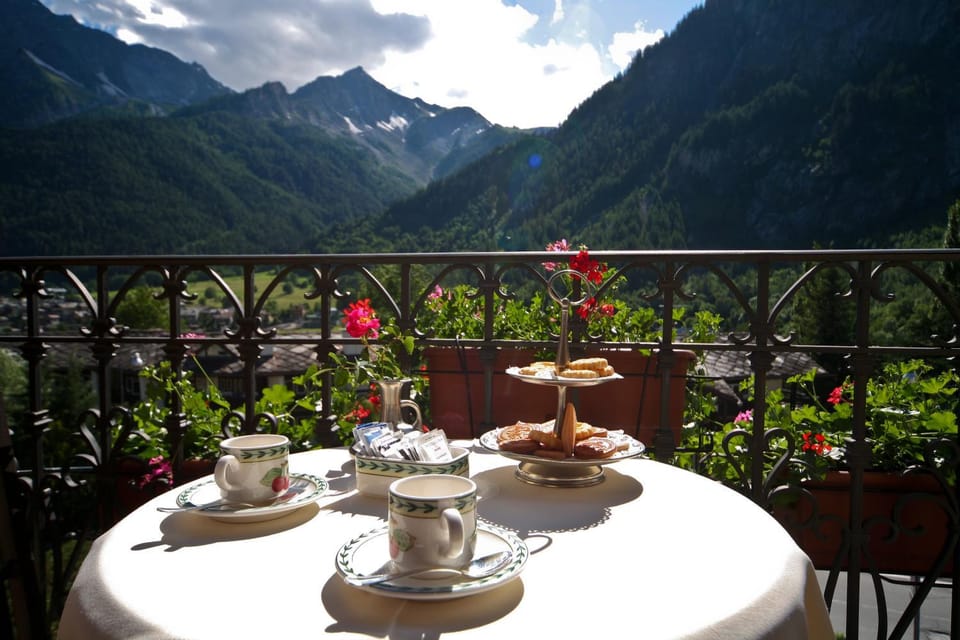View (from property/room), Balcony/Terrace, Food, Breakfast, Drinks