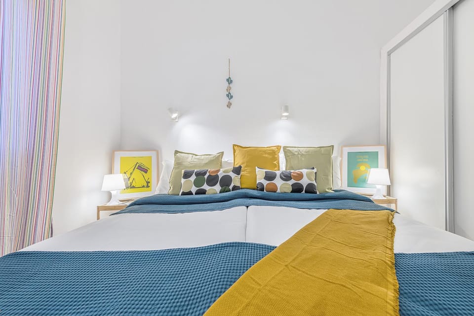 Bed, Bedroom