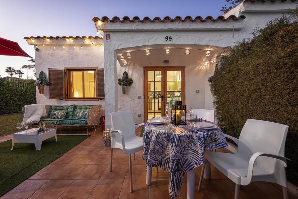 Off site, Balcony/Terrace
