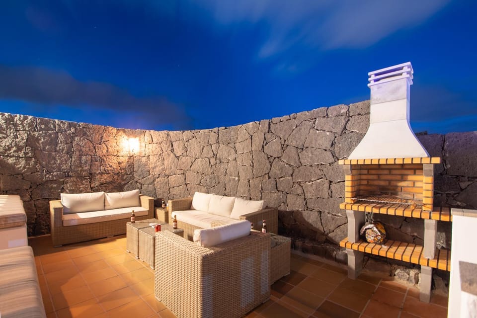 Patio, BBQ facilities, Balcony/Terrace, Seating area