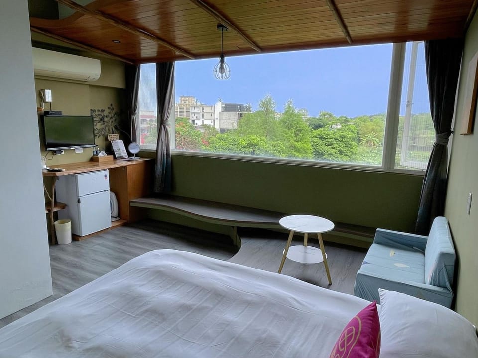 Natural landscape, View (from property/room), Photo of the whole room, Bedroom