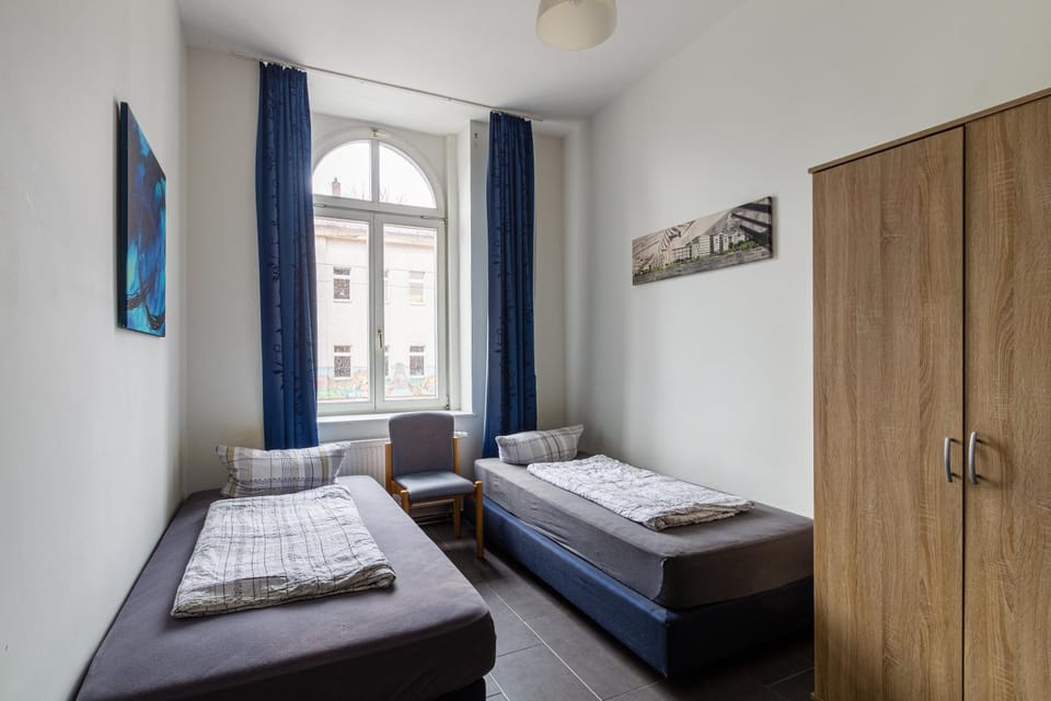 Bed, Bedroom, wardrobe