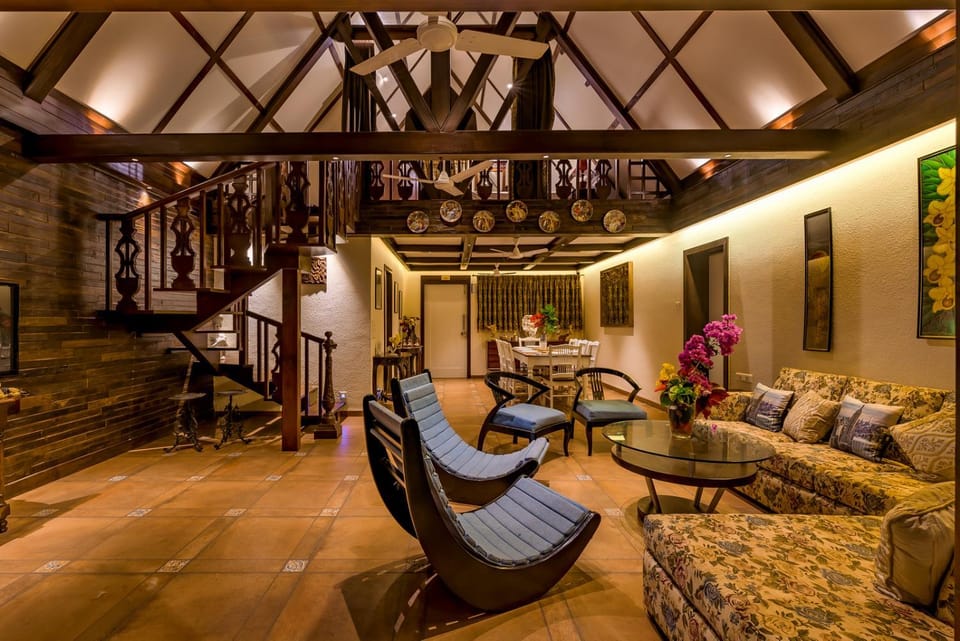 Living room, Seating area