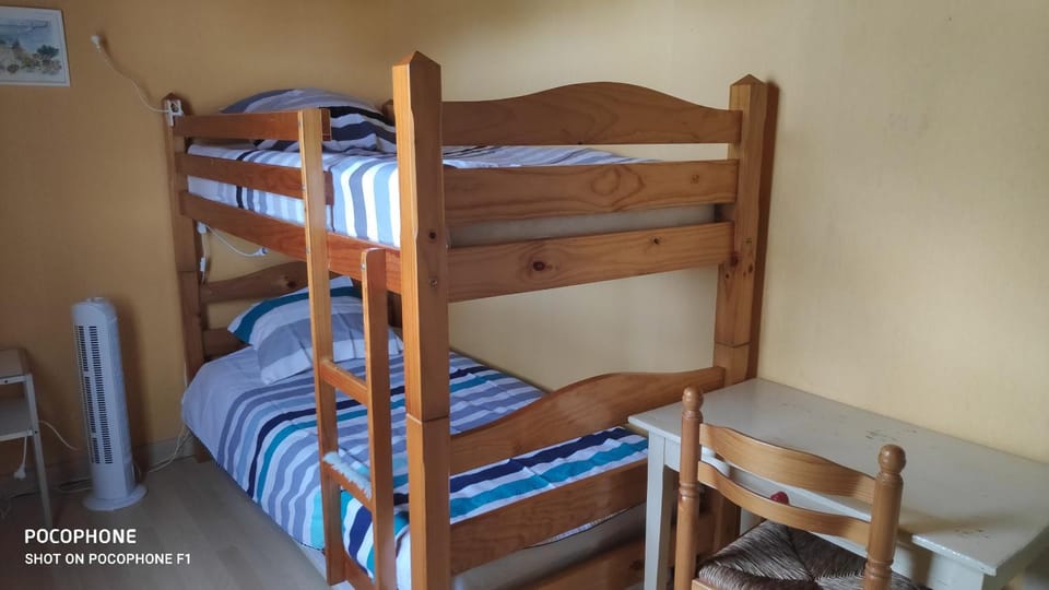 bunk bed