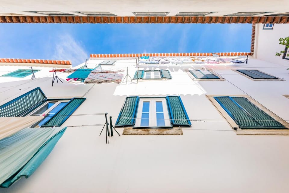 Romantic Alfama Getaway Apartment in Lisbon