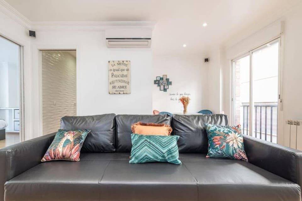 Living room, air conditioner