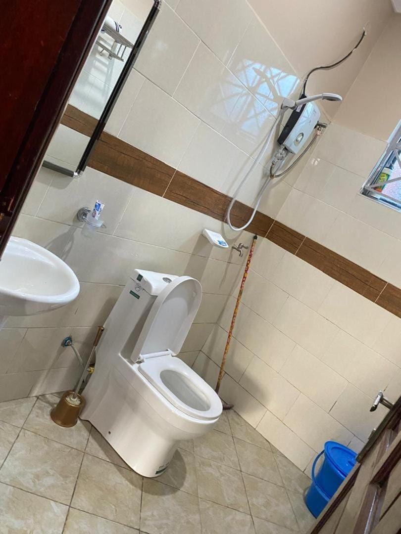 Shower, Toilet, Bathroom