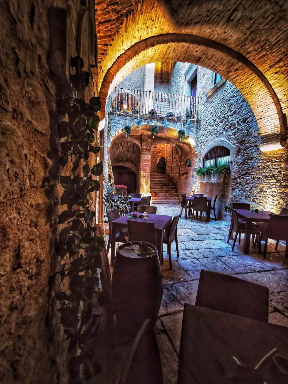 Restaurant/places to eat, Living room, Seating area