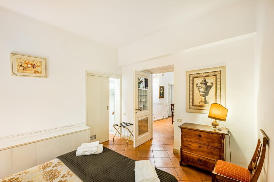 Palazzo Donarelli Apartment in Rome