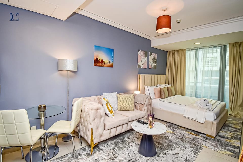 Bed, Living room, Photo of the whole room, Bedroom
