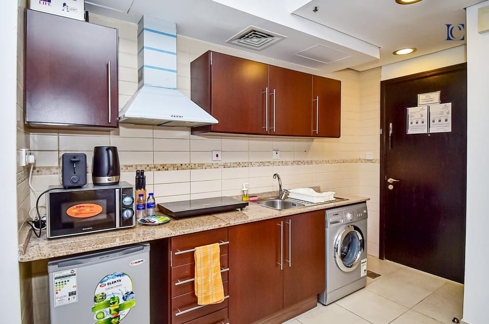 Kitchen or kitchenette, dishwasher, minibar, oven, pet friendly, stove, toaster