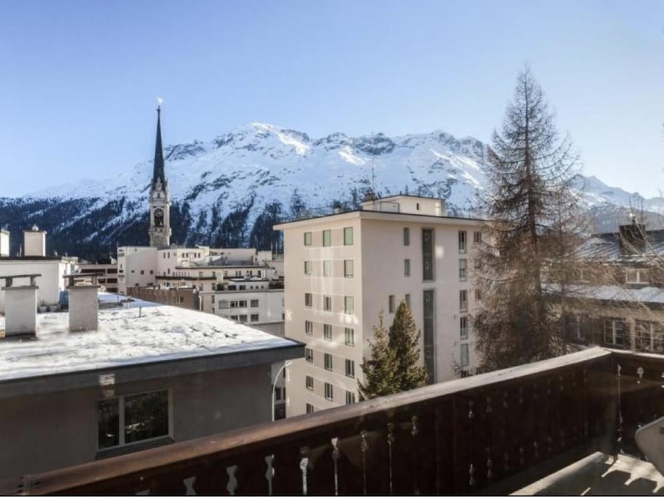 City view, Mountain view