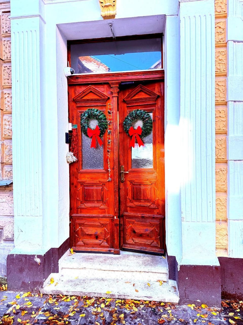 Facade/entrance, Day