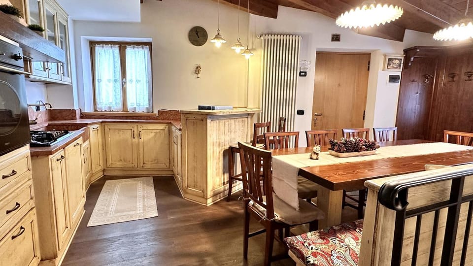 Appartamento LO SCOIATTOLO Apartment in Trentino-South Tyrol