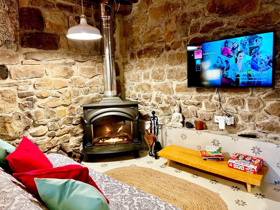 TV and multimedia, Living room, flat iron