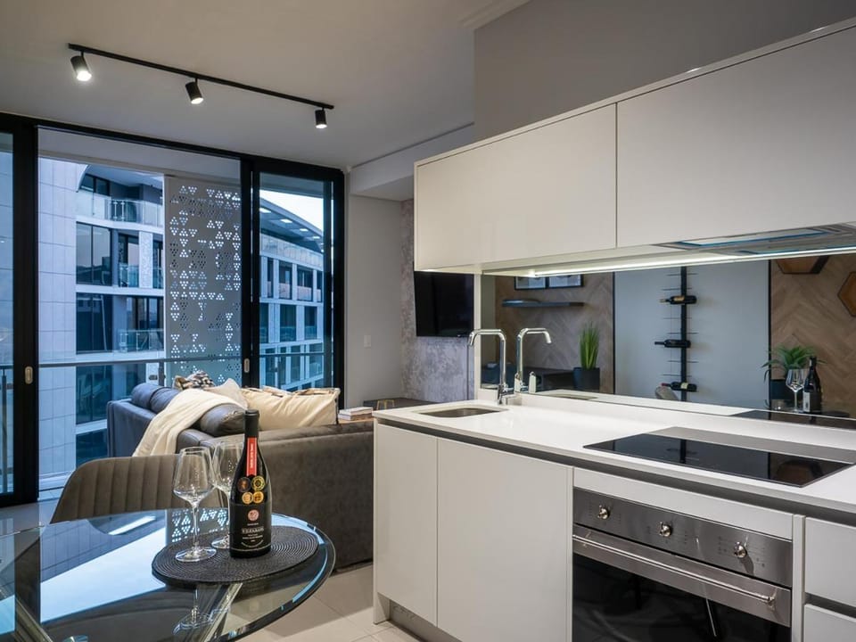 eKhaya at Ellipse Waterfall City Apartment in Sandton