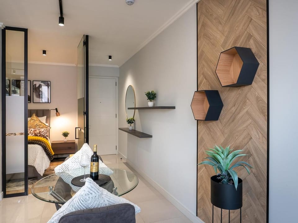 eKhaya at Ellipse Waterfall City Apartment in Sandton