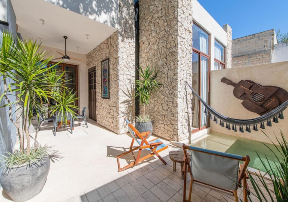 Swimming pool, Inner courtyard view