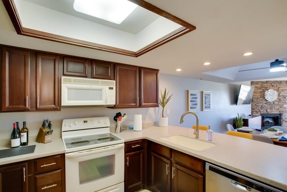 2 Mi to Old Town Scottsdale: Condo w/ Pool Access! House in Scottsdale