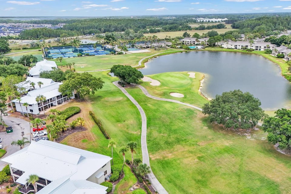 Fox Hunt II~Golf Course Views - 1018-1020 House in Wesley Chapel