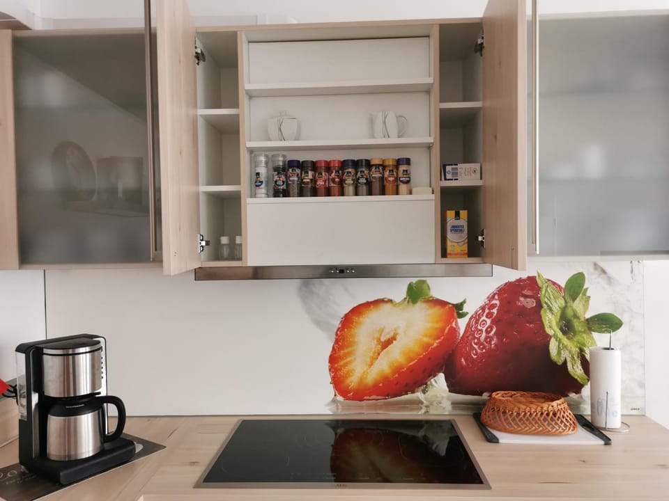 Kitchen or kitchenette, Food and drinks, Food