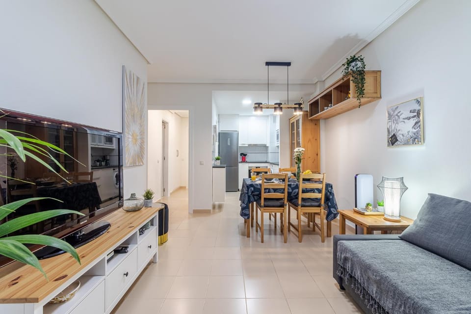 Living room, Dining area