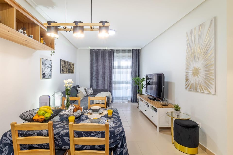 Living room, Dining area