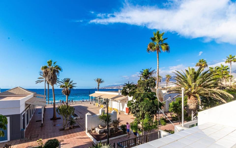 Oceanfront Apartment Parque Santiago II Apartment in Playa de las Americas