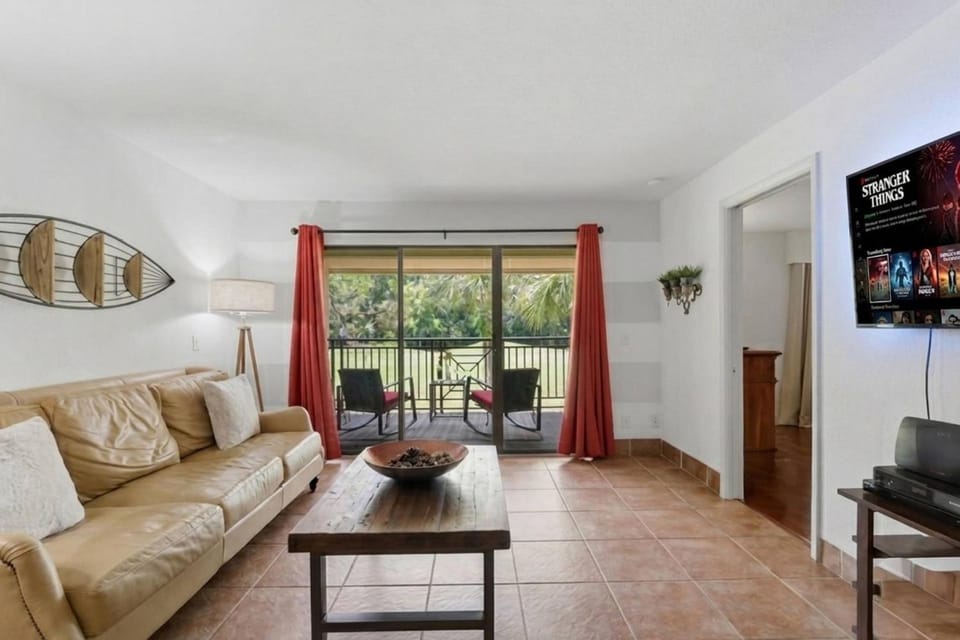 14th Hole Golf Course Views! House in Wesley Chapel