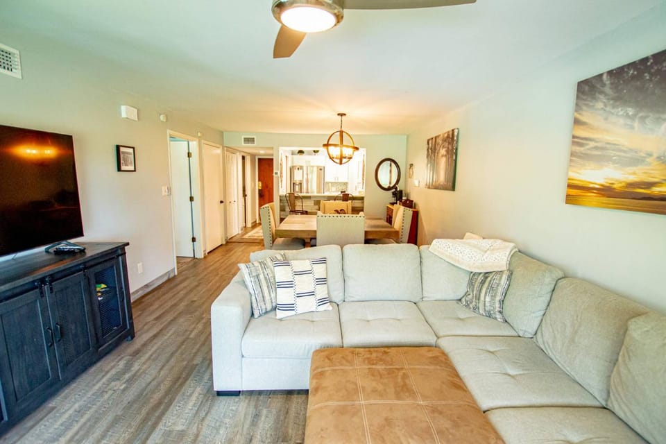 Golf & Tennis Community - Lakeview Oasis House in Wesley Chapel