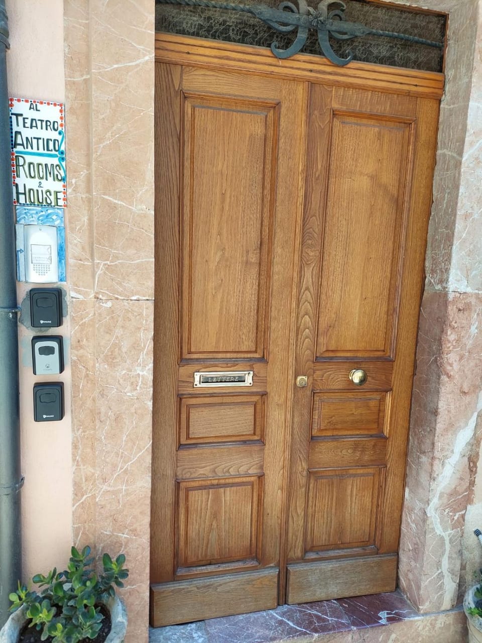 Property building, Internal: Not applicable to any particular room