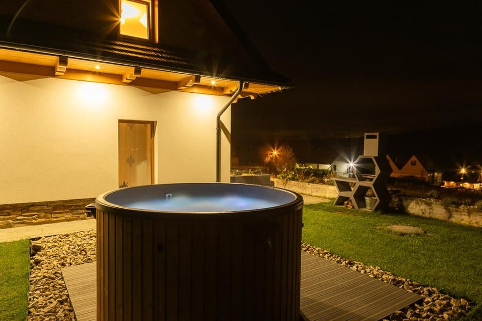Night, Swimming pool