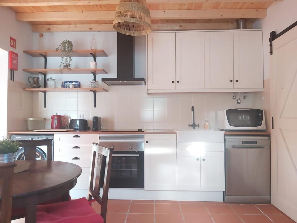 QUINTA DAS TEIMOSAS by Stay in Alentejo House in Setubal District