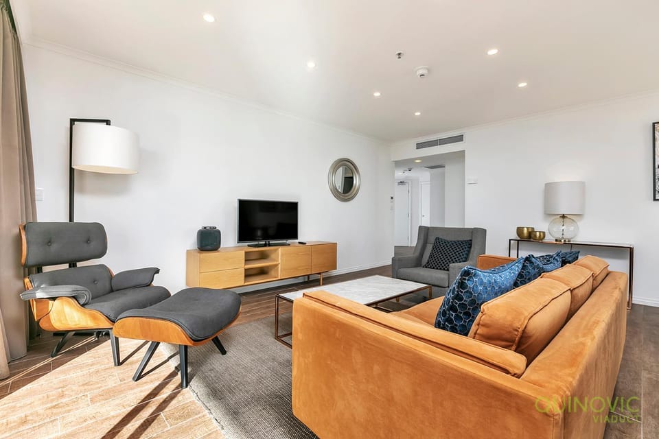 QV Stays Heart of City with Stunning Views Apartment in Auckland