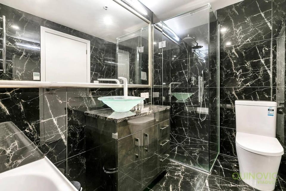 QV Stays Heart of City with Stunning Views Apartment in Auckland